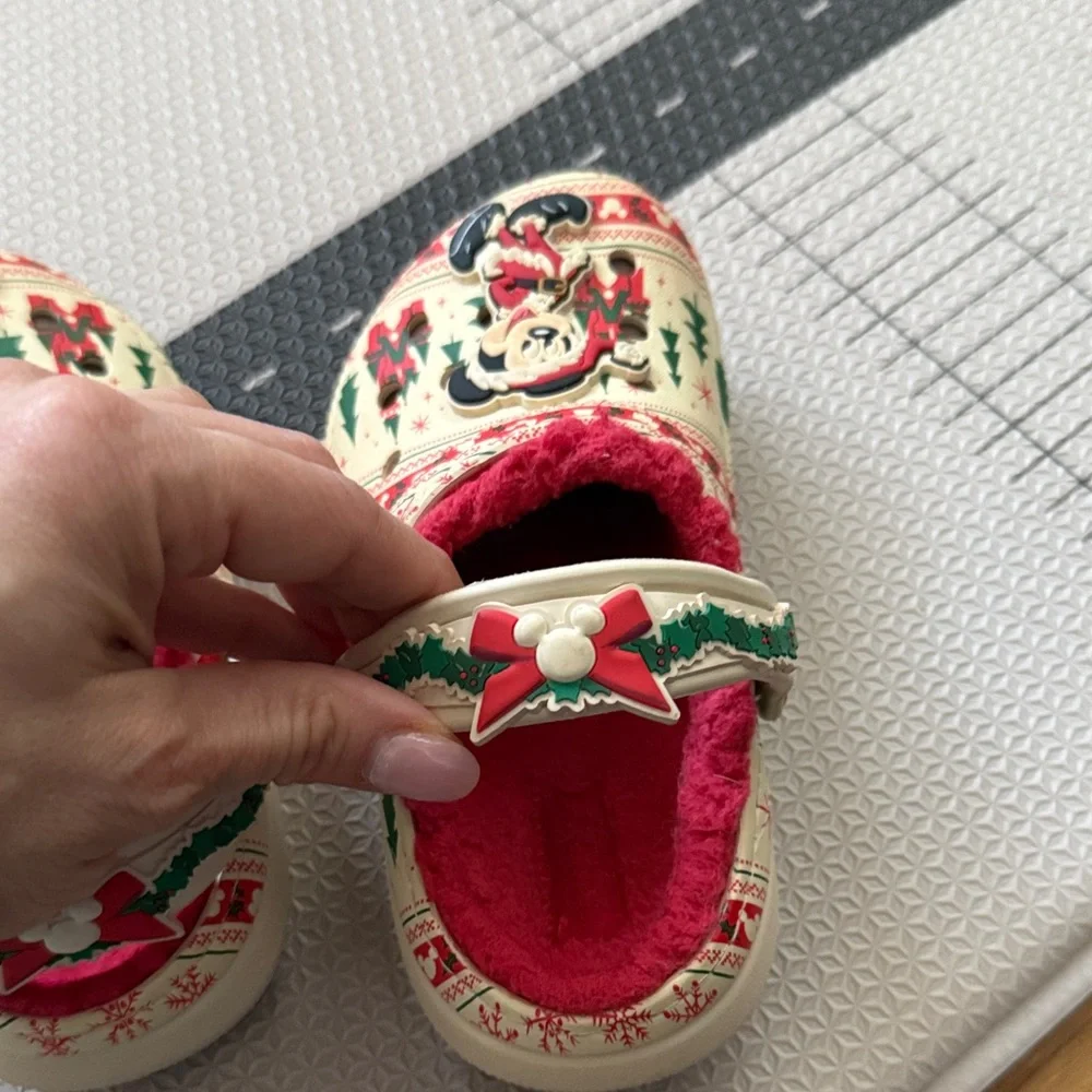 CROCS Kids Moccasins - Red and Cream